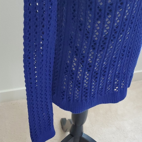 Sweater - Picture 3 of 7